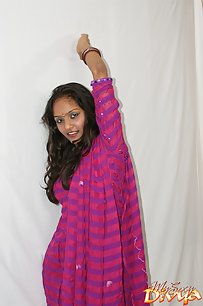 Divya in sexy Indian oputfits exposing her natural breast