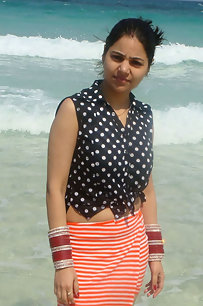 hot sexy indian girl posing naked on camera