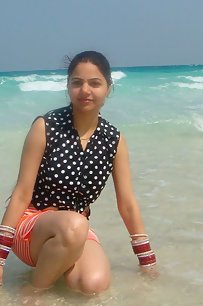 hot sexy indian girl posing naked on camera