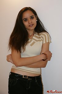 Delhi Babe Jasmine Showing Off