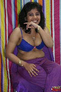 Big boobs rupali bhabhi in purple Indian shalwar suit