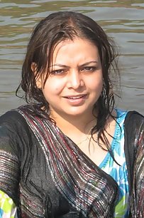 hot indian girls posing naked on camera