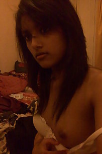 mobile camera pics of young indian college girl exposing
