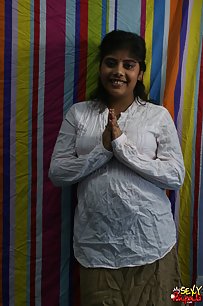 Indian Babe Rupali Nude Pictures