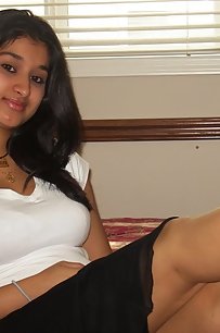Group of sexy pakistani girls