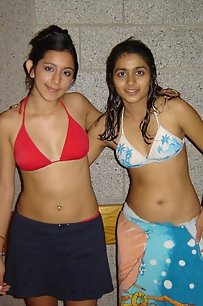 Group of sexy pakistani girls