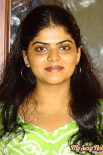 Neha bhabhi in green and yellow Indian shalwar suit