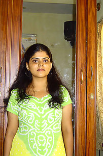 Neha bhabhi in green and yellow Indian shalwar suit