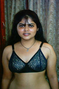 Neha bhabhi in green and yellow Indian shalwar suit