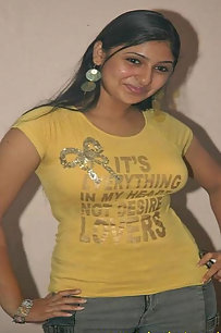 Group of young lahori girls on picnic