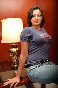 Group of young lahori girls on picnic