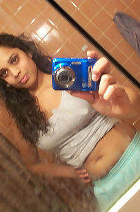 indian girl self shoot pictures