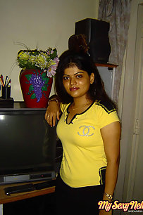 Neha bhabhi in her favorite yellow western outfits