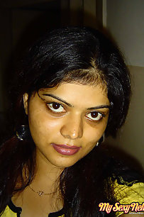 Neha bhabhi in her favorite yellow western outfits