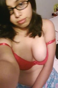 Young juicy indian girl self shoot pics