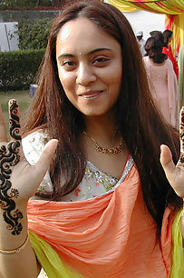 Hot and horny pakistani girls showing off