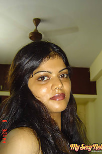 Neha Nair sexy Indian housewife from Bangalore posing