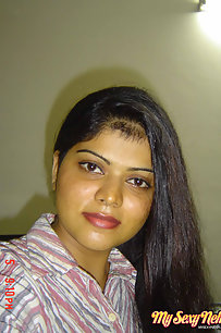 Neha Nair sexy Indian housewife from Bangalore posing