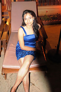 hot indian girls posing naked on camera