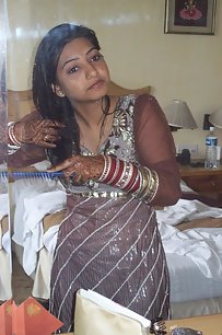 indian wife honeymoon pictures