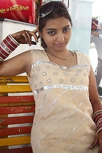 indian wife honeymoon pictures