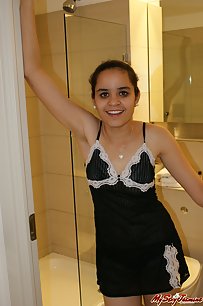 Horny Desi Babe Jasmine In Black Top