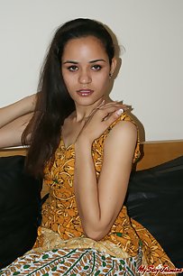Delicious Jasmine In Shalwar Suit Showing Pussy