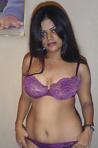 Neha Nair Indian beauty bird from bangalore stripping naked
