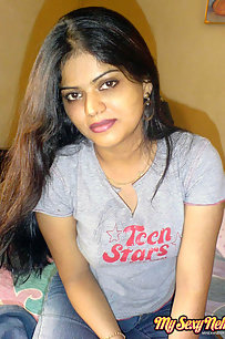 Neha Nair Indian beauty bird from bangalore stripping naked