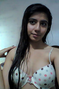 stolen picture of indian gf from her mobile