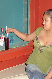 hot indian girls posing naked on camera