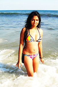 hot indian girls posing naked on camera