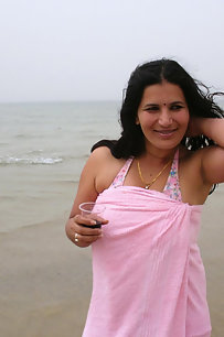 hot indian amateurs girl friends naked