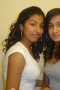 stolen pics of hot indian girl naked in toilet