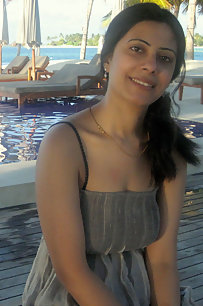 hot indian girls posing naked on camera