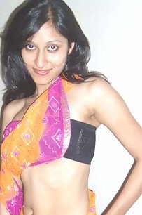 hot indian girls posing naked on camera