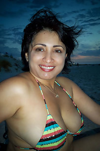 Busty Indian Girl Exposing Herself On Cam