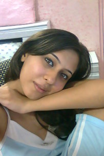 hot indian girl posing in bedroom