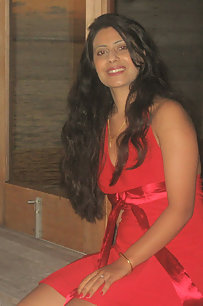 hot sexy indian girl posing naked on camera