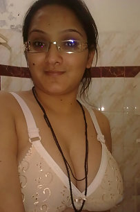 indian college girl exposed by her boyfriend