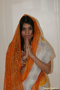 Kavya in banarsi sari doing a strip show for her fans