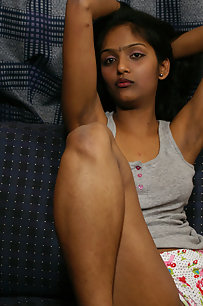 Juicy Indian Babe Divya Tight Wet Cunt