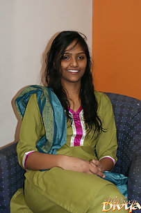 Amateur Indian Babe Divya