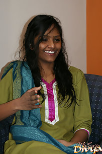 Amateur Indian Babe Divya