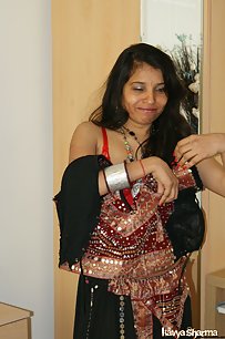 Kavya Sharma In Gujarato Chania Cholie