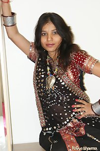 Kavya Sharma In Gujarato Chania Cholie