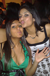 mobile phone stolen pics of sexy indian girl