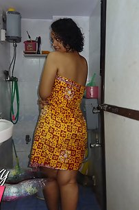 Chubby Indian Babe Lily In Shower