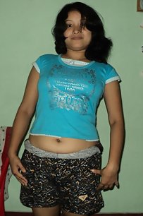 Sexy Padma Bhabhi Exposed Her Off