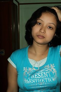 Sexy Padma Bhabhi Exposed Her Off